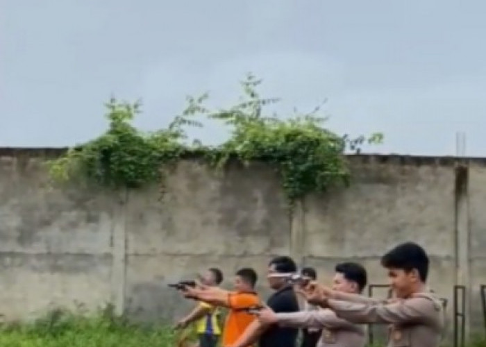 Polres Tanjab Barat Gelar Latihan Menembak Tingkatkan Kemampuan Personel