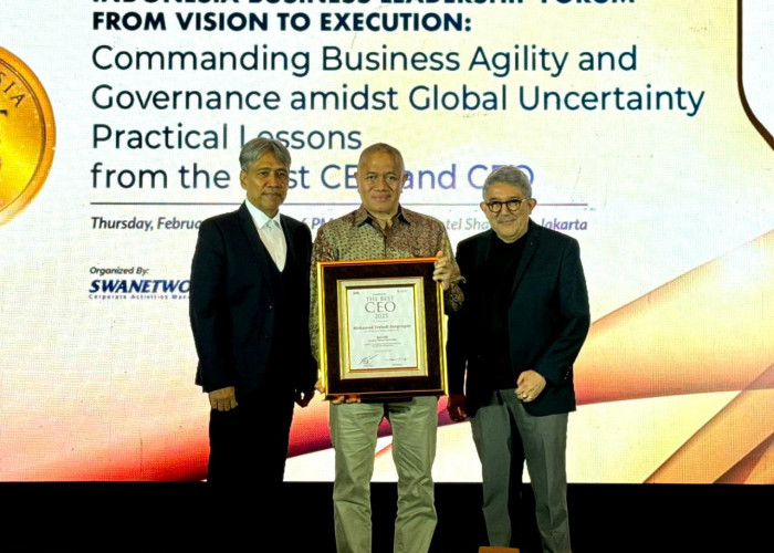 Mohamad Feriadi Soeprapto Raih Penghargaan Indonesia Best CEO 2025