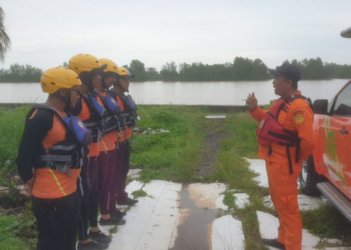 3 ABK Dilaporkan Hilang, Kapal Bermuatan Sawit Tenggelam di Perairan Simbur Naik 