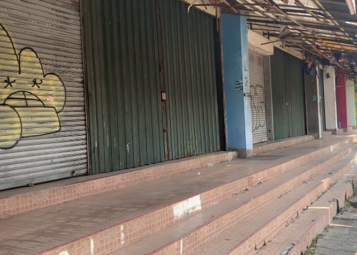 Pedagang Pasar Malioboro Kota Jambi Bertahan di Tengah Sepinya Pembeli