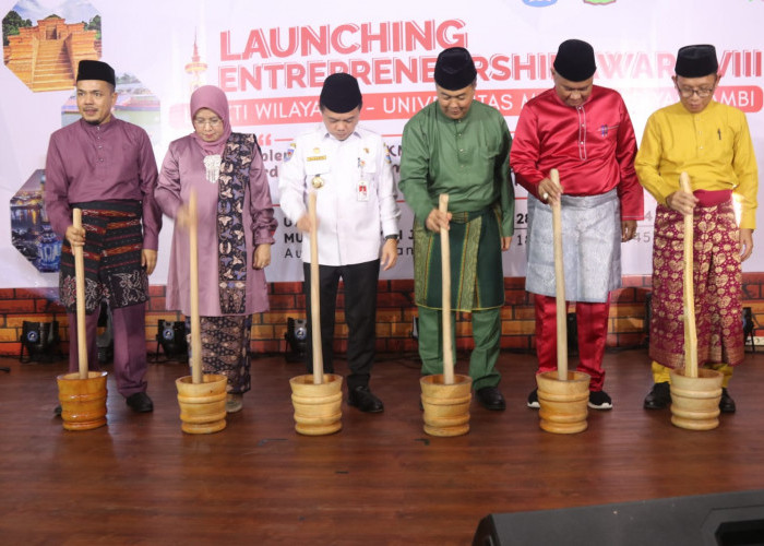 Gubernur Al Haris Apresiasi Entrepreneurship Award LLDIKTI Universitas Muhammadiyah Jambi