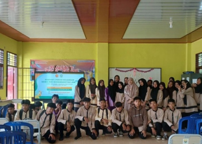 Seminar Literasi Keuangan Siswa, Terobosan Kesadaran Finansial Ala SMK Muhammadiyah