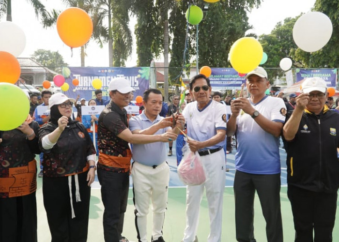 Gubernur Al Haris Resmi Membuka Turnamen Tenis Antar alumni Perguruan Tinggi ke-16 di Universitas Jambi