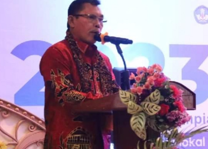 Wali Kota Sungai Penuh Ahmadi Hadiri Malam Anugerah Lentera Muda Award Tahun 2023