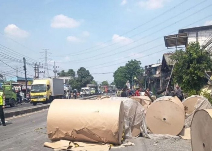 Kecelakaan Beruntun Di Pasuruan Tewaskan Empat Orang