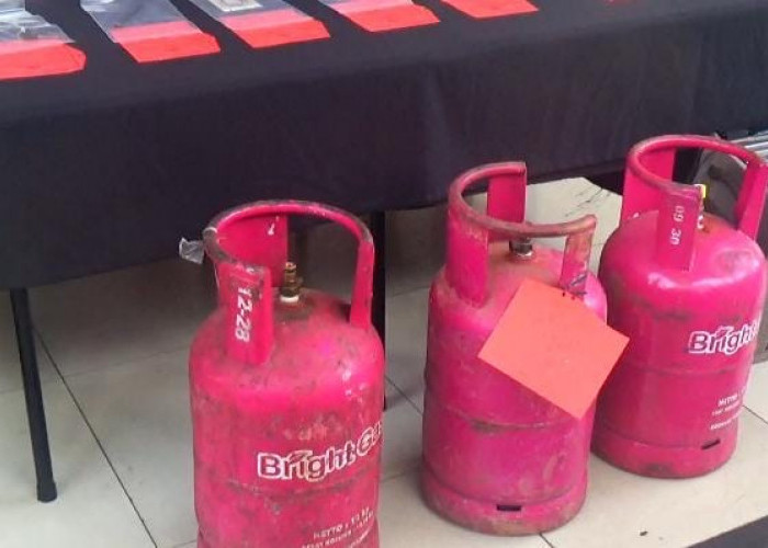 Polda Jambi Ungkap Kecurangan Pengurangan Isi Tabung Gas Elpiji 12 Kilogram