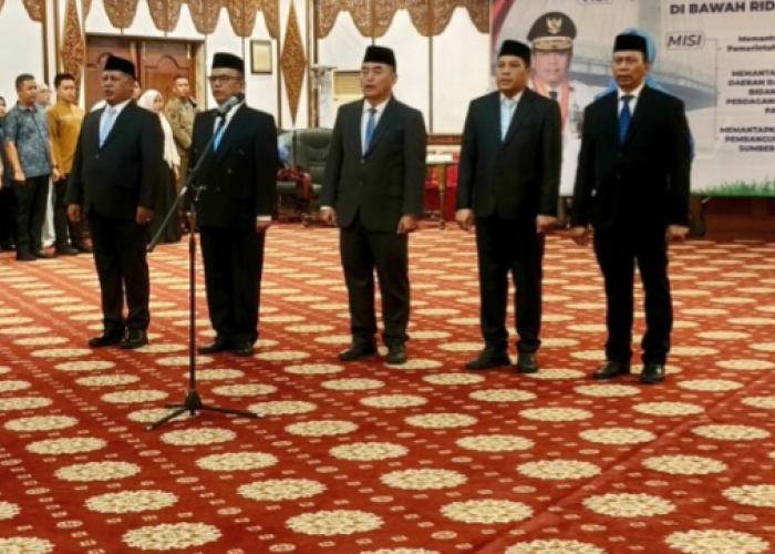 Gubernur Al Haris Lantik Lima Pejabat Pimpinan Tinggi Pratama di Lingkungan Pemprov Jambi  