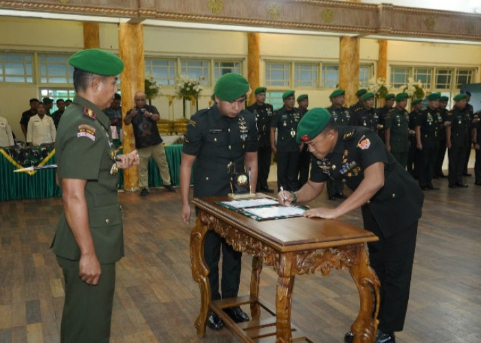 Tekankan perkuat kemanunggalan TNI dengan Rakyat, Danrem 042/Gapu Pimpin Sertijab Dandim 0416/Bute