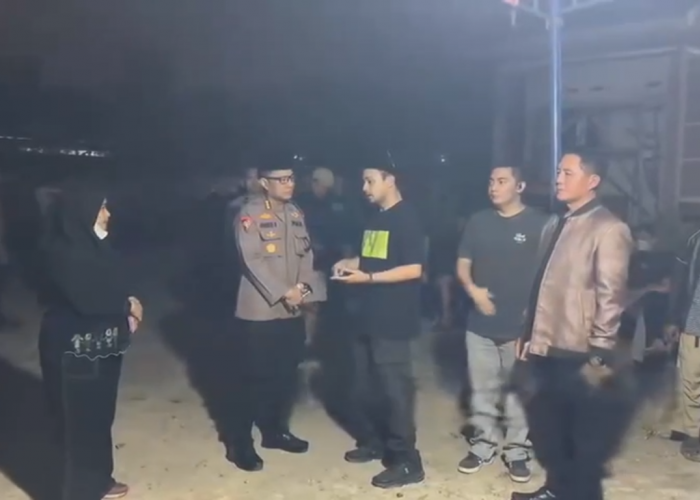 Melayat ke Rumah Duka Warga Terdampak Zona Merah Pertamina, Wawako Tegaskan Pendampingan Pemkot Jambi