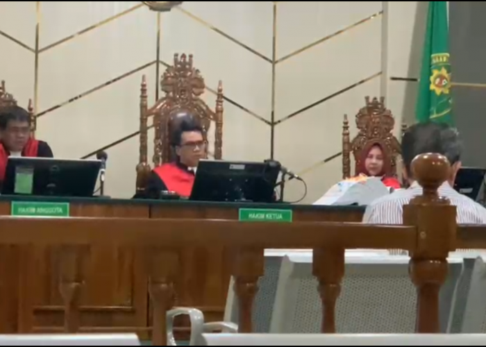 Sidang Perdana Korupsi Dana BOS SMAN 2 Bungo, Empat Terdakwa Tak Ajukan Eksepsi