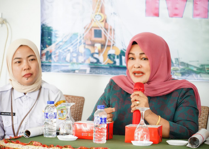 Syofni Herawati Anggota DPRD Kota Jambi Berikan Masukan di Musrenbang Tingkat Kelurahan Se-Kecamatan Kota Baru