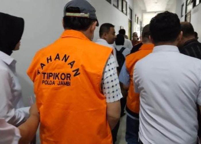 Tiga Tersangka Koriupsi DAK SMK Jambi Resmi Diserahkan Ke kejati , Polisi Limpahkan Uang Rp8,4 Miliar dan Empa