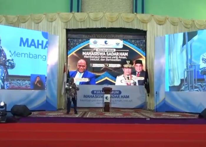 Menteri Natalius Pigai Ingatkan Mahasiswa UIN STS Jambi tentang Pentingnya HAM