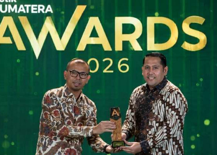 Bupati H M Syukur Raih Penghargaan detikSumatera Awards 2026