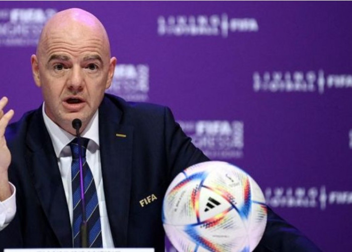 Bagaimana FIFA Menghasilkan Uang: Sepak Bola Global dan Lisensi