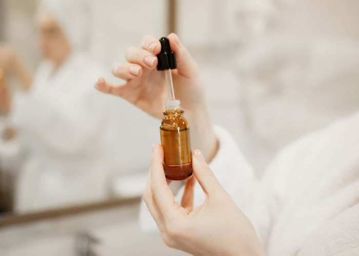 Kenali AHA dan BHA, Manfaat dan Cara Pakai yang Aman