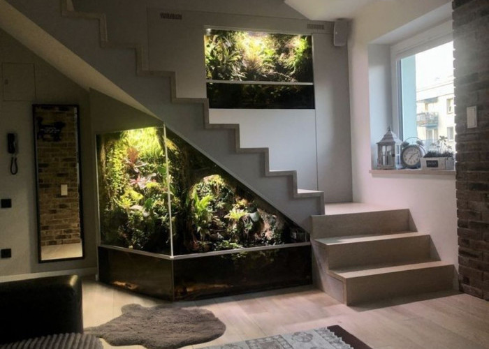 Desain Kolam Ikan Minimalis di Bawah Tangga Kian Diminati, Sulap Ruang Kosong Jadi Estetik