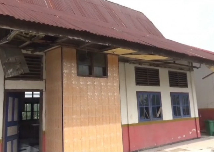 Siswa SD Negeri 124 Muaro Jambi Belum Merdeka dari Sekolah Rusak