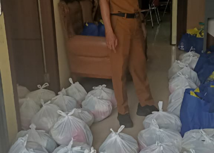 Bantu Korban KDRT dan Warga Prasejahtera, Pemkot Jambi Bersama PTPN IV Regional IV Salurkan Paket Sembako