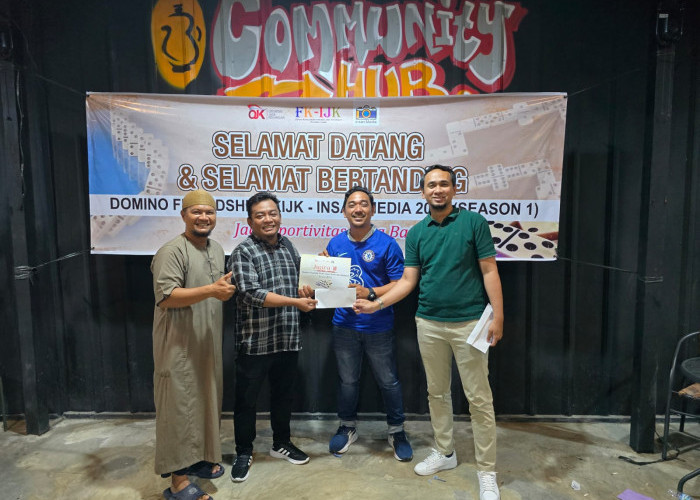 Wakili Insan Pers, Ryan Cen-Cen JEKTV dan Bahara Juara Lomba Domino FK-IJK Jambi