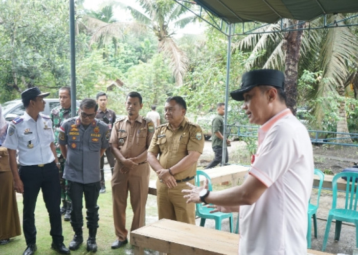 Perbatasan Jambi dan Sumatera Selatan, PJ Bupati Muaro Jambi Bachyuni Cek Pendistribusian Logistik 