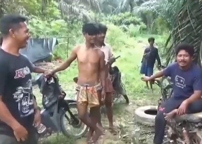 Suku Anak Dalam Bukit 12 Jambi Menduduki Lahan Koperasi Bersatu Arah Maju (BAM) Di Desa Sungai Gelam