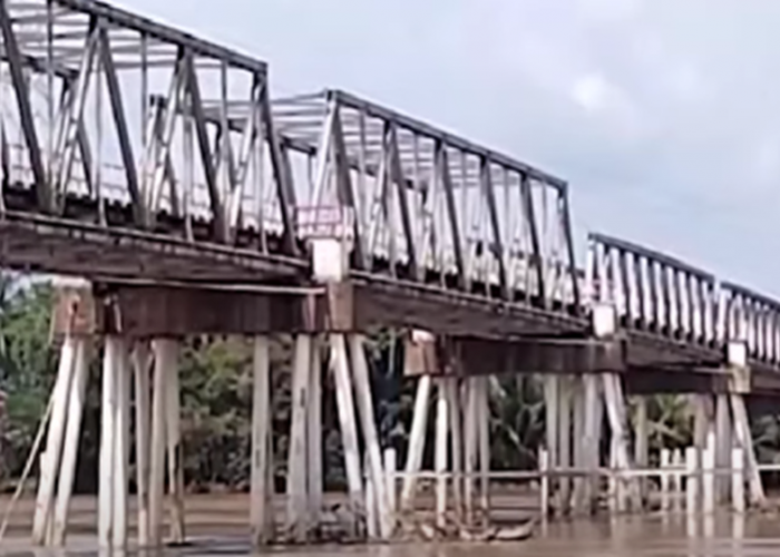 Warga Tiga Desa Ancam Blokade Jalan Lintas Nasional Bila Tidak Segera Perbaiki Jembatan Tembesi