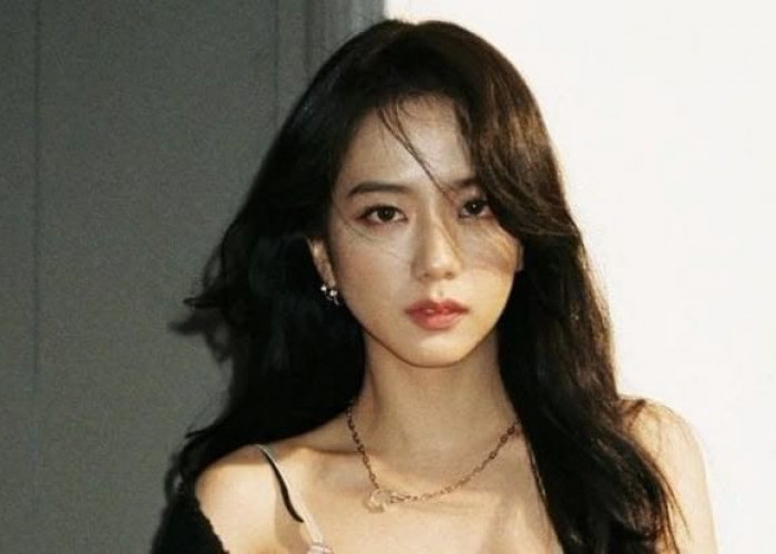 Terungkap! Jisoo BLACKPINK Punya Kebiasaan Unik Makan Pedas Sebelum Naik Panggung