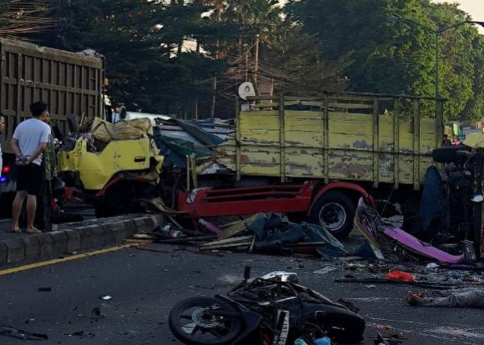 Dua Truk Mengalami Rem Blong, Kecelakaan Maut Terjadi Bersamaan di Gempol-Surabaya