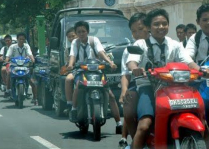 Anak-Anak Naik Motor, Orang Tua Perlu Waspada