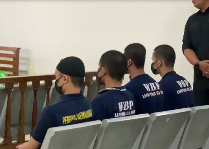 Sidang Perdana Kasus Rudapaksa Hadirkan Empat Terdakwa di PN Jambi 