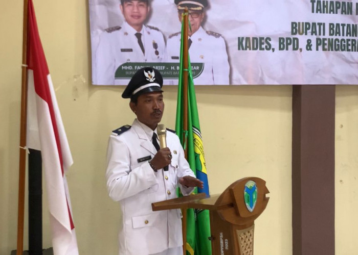 Kades Bukit Harapan Tunjukkan Dedikasi dalam Presentasi Bupati Batanghari Awards 2025