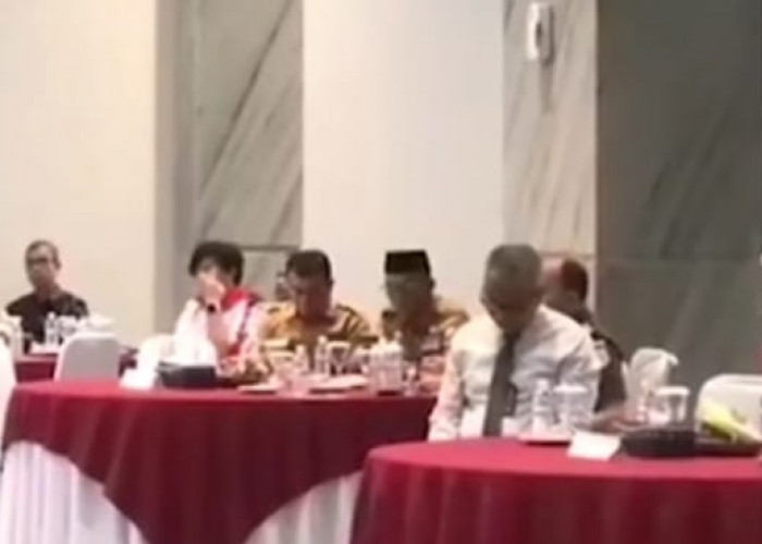 PJ Bupati Raden Najmi Trima Penghargaan Paritra Award Tahun 2024