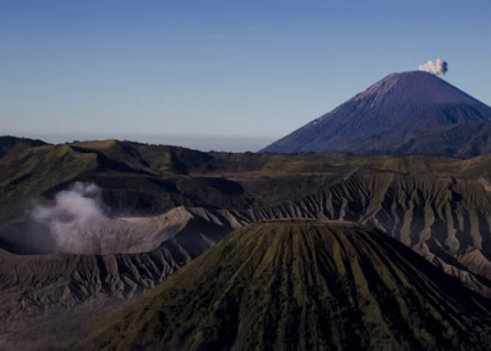 Usai 13 Hari Ditutup, Wisata Gunung Bromo Kembali Dibuka