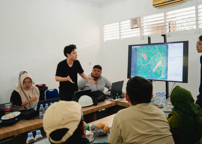 PTPN IV PalmCo Uji Pemanfaatan Satelit Jepang untuk Pantau Sawit Lebih Presisi