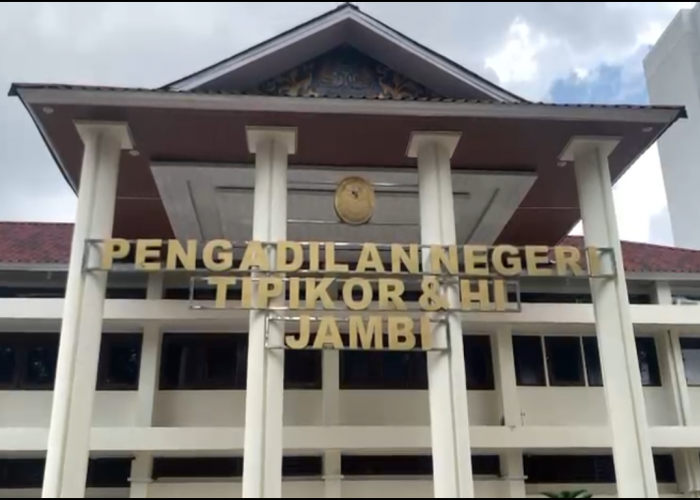 Sidang Korupsi Pengadaan Bahan Kimia PDAM Tirta Mayang Kembali Ditunda