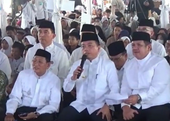 Momen 10 Muharam, Ibu-Ibu di Kuala Tungkal Antusias Berbelanja Barang Pecah Belah