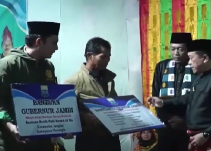 Gubernur Jambi Al Haris Dianugerahi Gelar Depati Payung