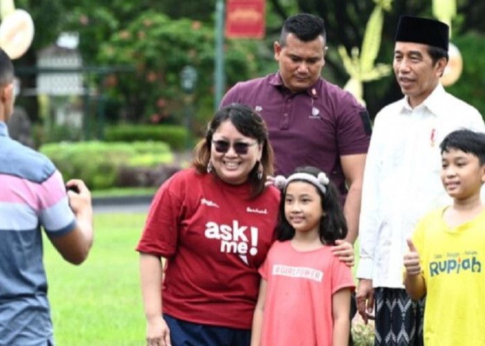Presiden Jokowi  Ajak Masyarakat Yogyakarta Berfoto Bersama di Momen Hari Raya Idul Adha