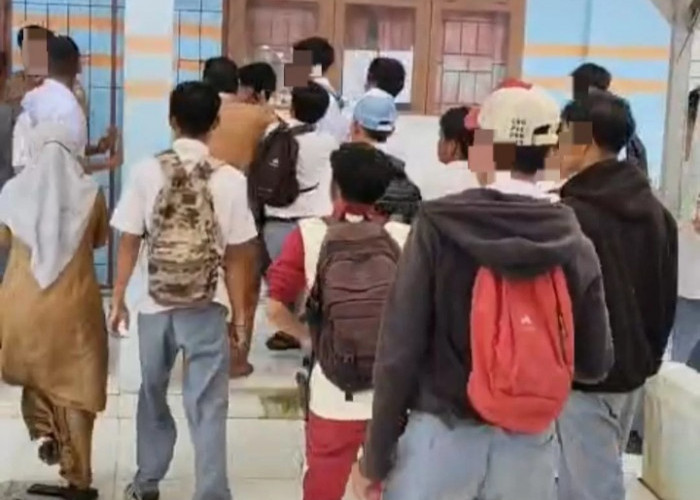 Coreng Dunia Pendidikan! Emosi Akibat Ucapan Oknum Guru, Sejumlah Siswa SMKN 3 Lakukan Pengeroyokan