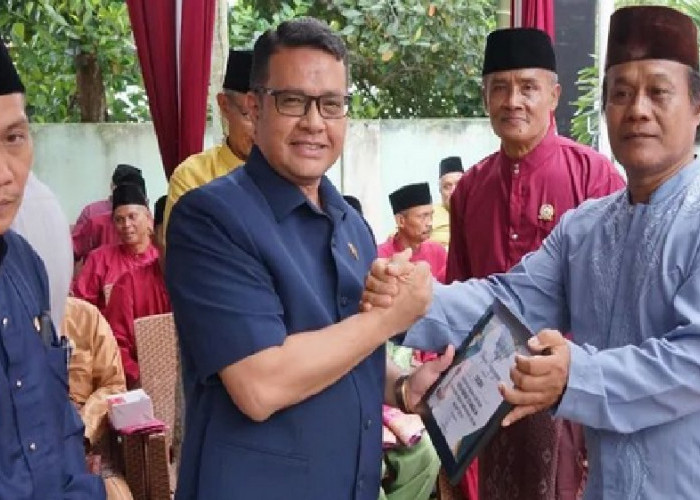 Waka DPRD Kota Jambi Pangeran Hadir Pelantikan Pengurus RT Masa Bakti 2024-2027