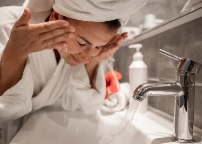 WOW Lightening Facial Serum B ERL! Solusi Tepat untuk Kulit Kusam, Flek Hitam, dan Tanda Penuaan Dini