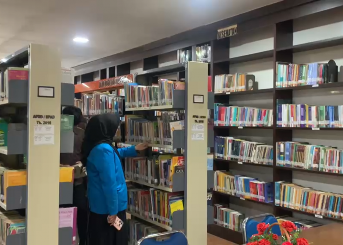 Buku Ekonomi hingga Kesehatan Jadi Favorit Pengunjung Perpustakaan Jambi