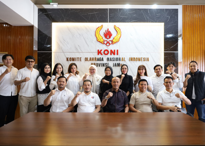 Animo Tinggi Masyarakat, Koni Jambi Terima Audiensi Pengurus PBPI dan Dorong Kemajuan Olahraga Padel