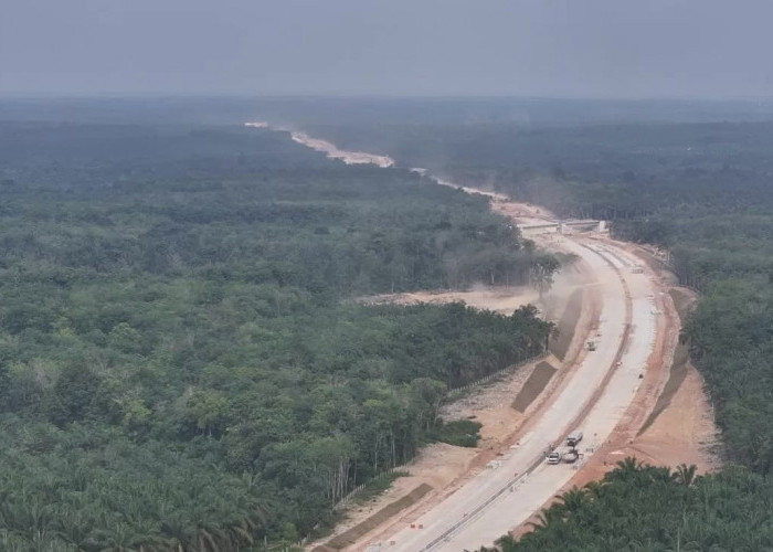 PEMBANGUNAN JALAN TOL TRANS SUMATERA