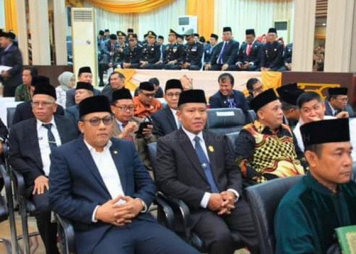 Ketua Sementara DPRD Sungai Penuh Hadir dalam Pelantikan DPRD Kota Jambi 