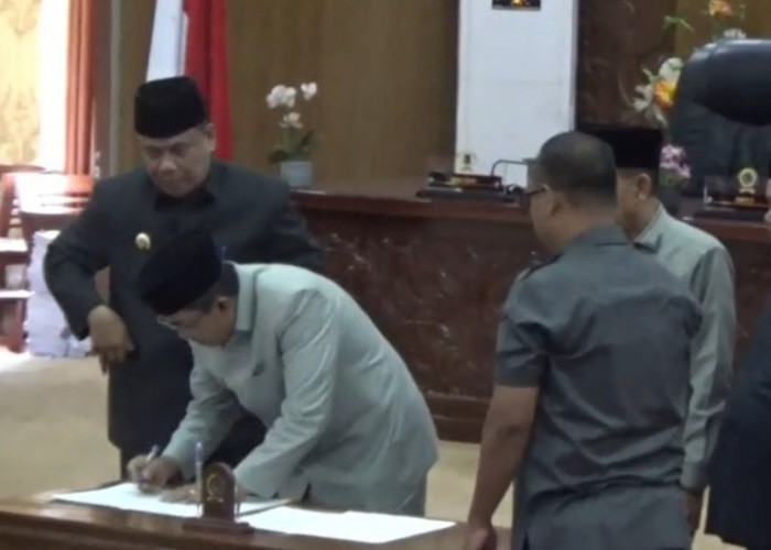 DPRD Tanjab Barat Ketok Palu Perubahan APBD 2026, Pemkab Diminta Percepat Realisasi Anggaran