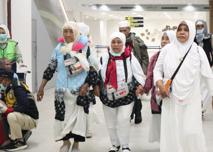 Pemulangan Haji Gelombang II dari Madinah Resmi Dimulai, Hampir 50 Persen Jemaah Sudah Tiba di Tanah Air.
