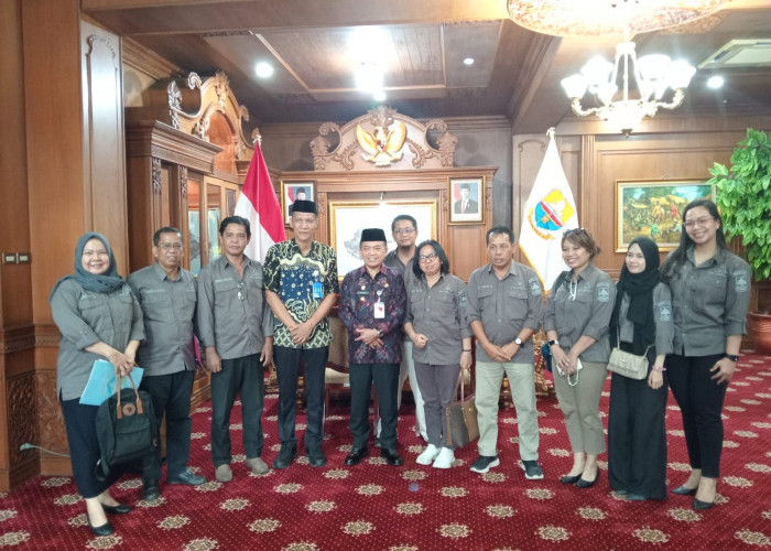 LKS Tripartit Jambi Sowan ke Gubernur bahas Program Kerja dan May Day 2025