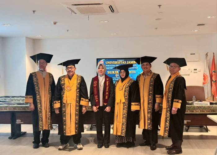 Program Doktor Ilmu Ekonomi Fakultas Ekonomi dan Bisnis Universitas Jambi menggelar ujian promosi doktor yang 